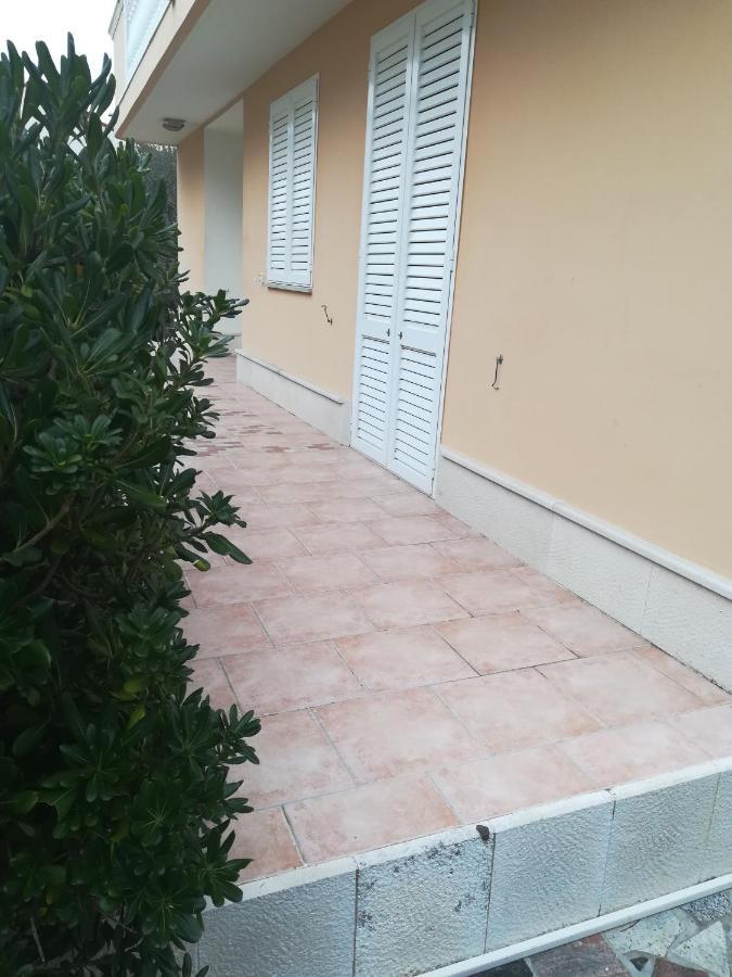 Apartments By The Sea Novalja, Pag - 17973 ภายนอก รูปภาพ